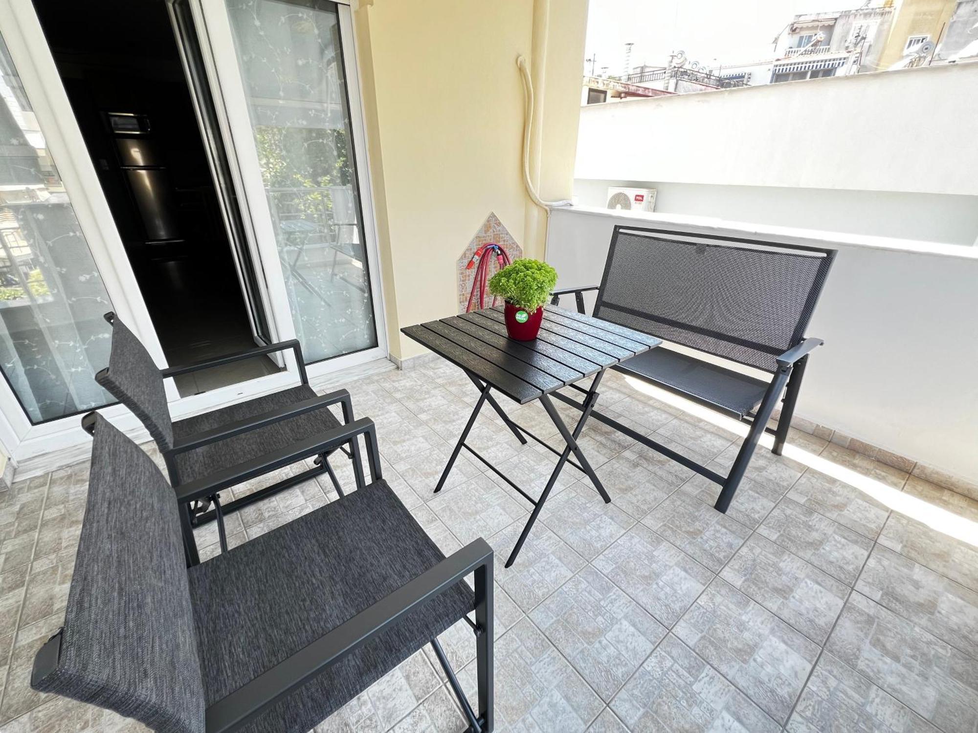 Steel & Oak Vintage Apartments Kavala Exterior foto